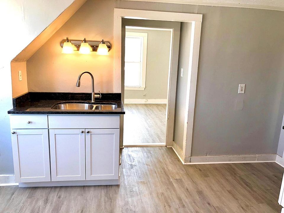 One photo of the kitchen