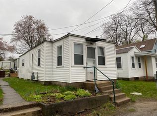 7667 N Kickapoo Rd, Walkerton, IN 46574