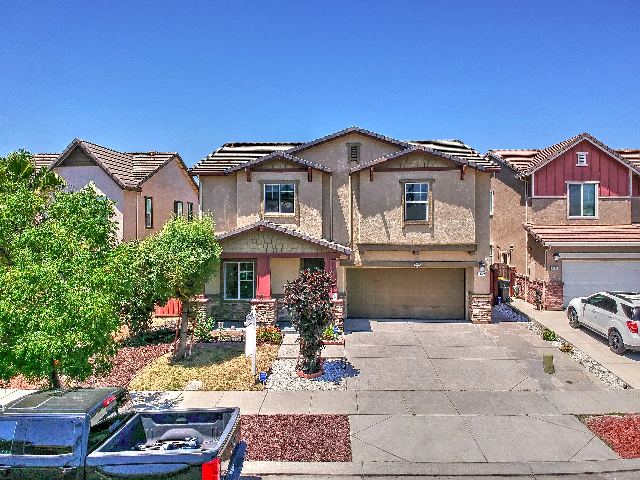 18227 Parkside Ct photo 1