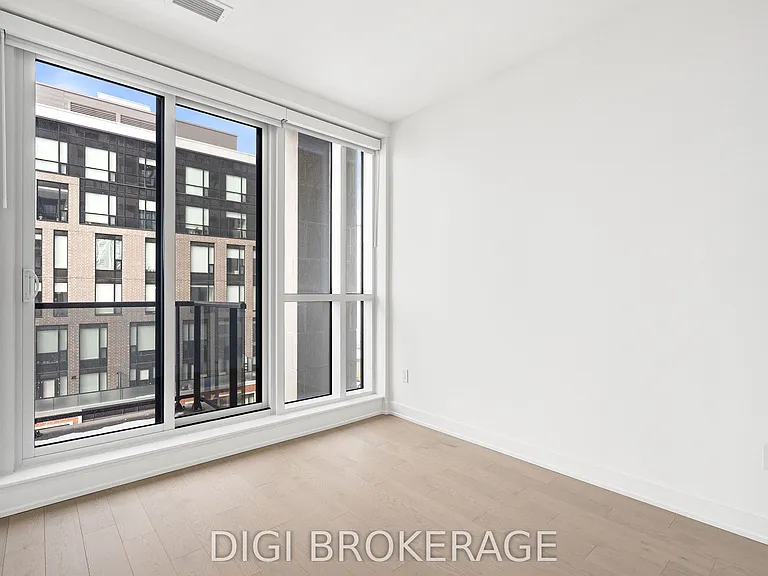 560 Rideau St #704 — Photo 17
