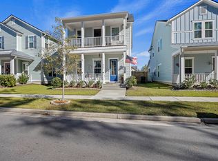 210 W Respite Ln, Summerville, SC 29483