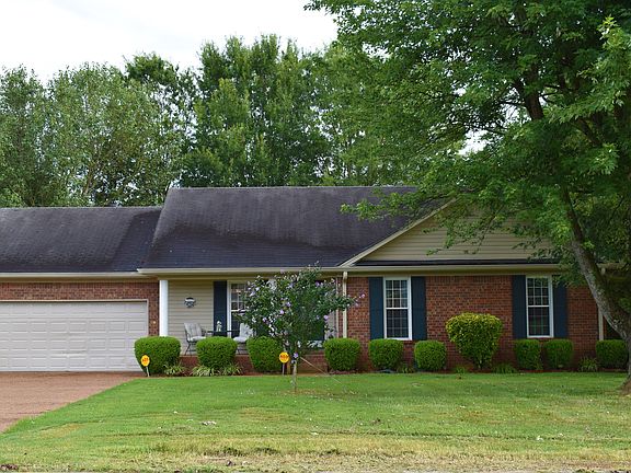 2nd image of 118 Bordeaux Ct