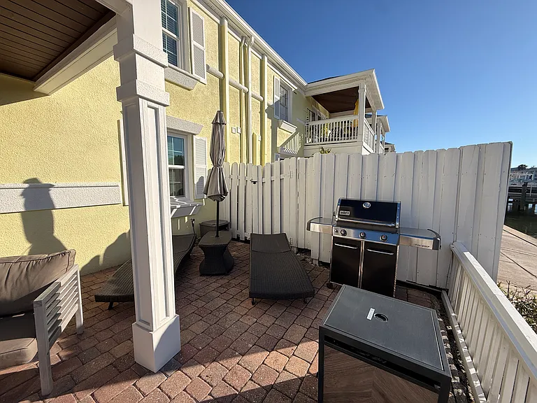 5005 Coquina Key Dr SE #B — Photo 21