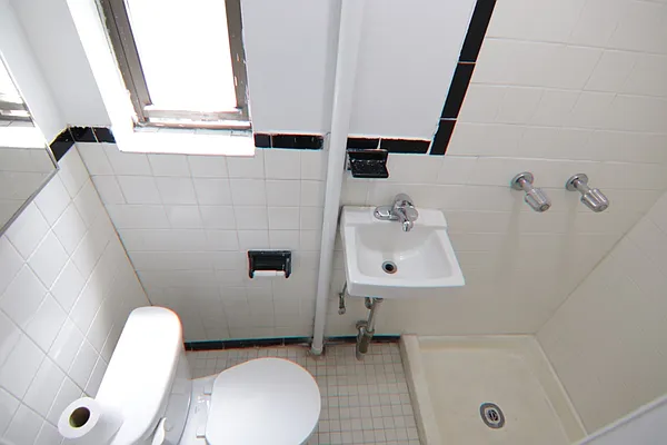 Rented by Halstead Real Estate | media 15