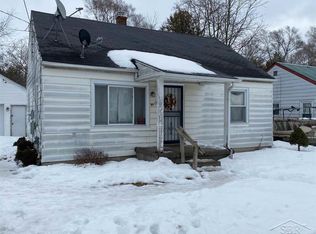 3018 Walters Dr, Saginaw, MI 48601