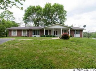 3103 Lake Ridge Dr, Highland, IL 62249