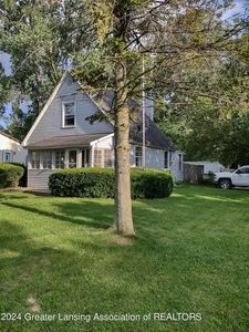 2431 Radford Rd, Lansing, MI, 48911