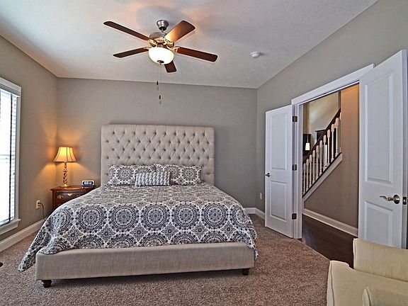 4th image of 4652 Saint Andrews Dr