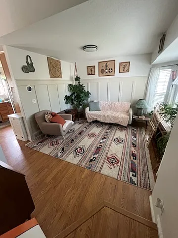 689 S Fox Run Dr — Photo 2