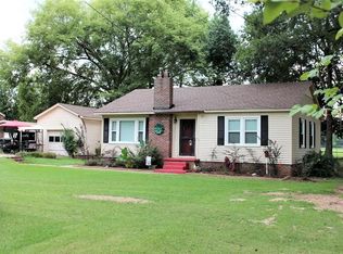 163 W Main St, Nettleton, MS 38858