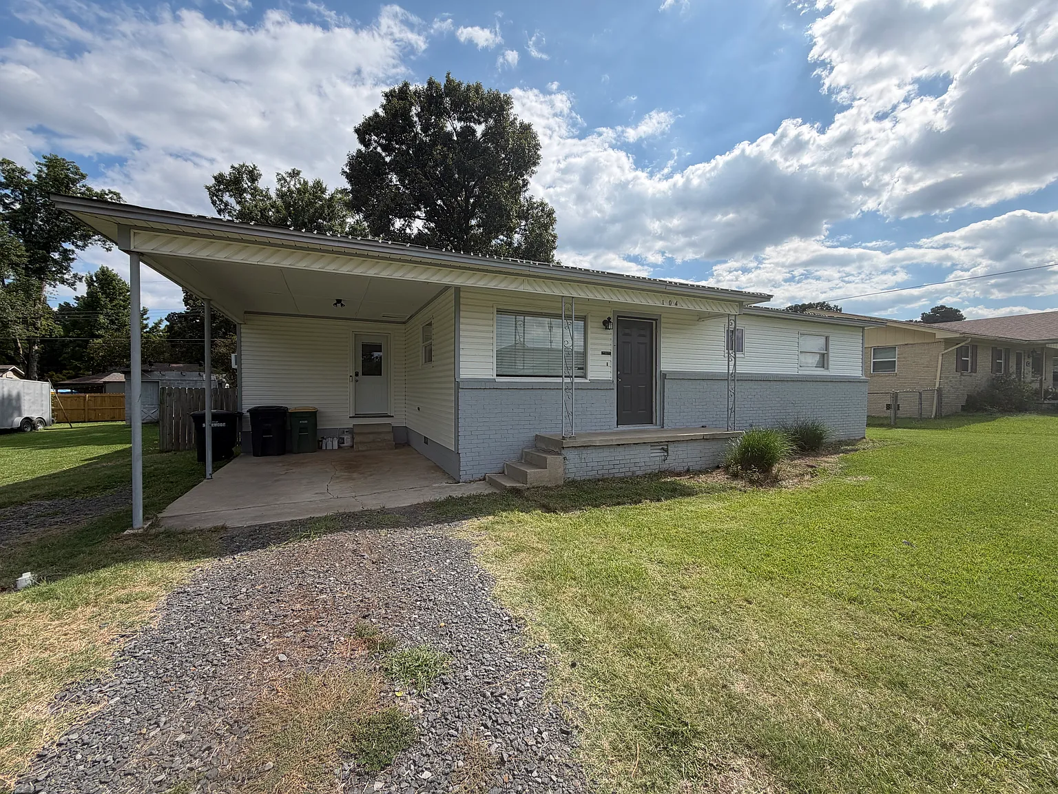2 bed, 1131 sqft, $1,400 — Photo 3
