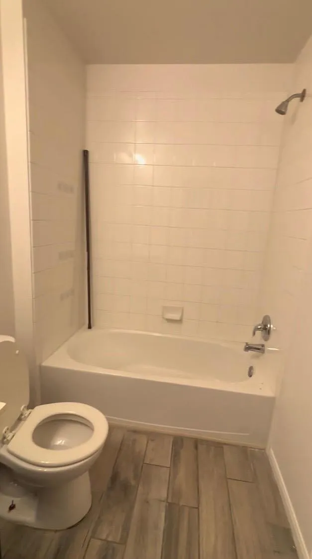 3 bed, 2.0 bath, 1467 sqft, $1,850 — Photo 3