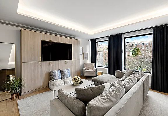 5th image of 100 Barrow St Unit 4D