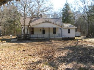 6 Frederick Rd, Ware Shoals, SC 29692