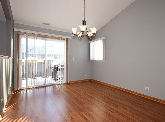 5th image of 265 Thornwood Way Unit E