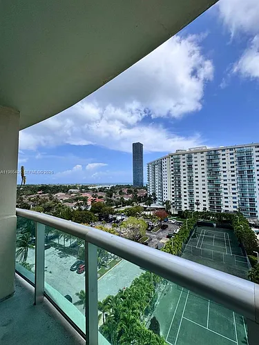 19380 Collins Ave Photo 1