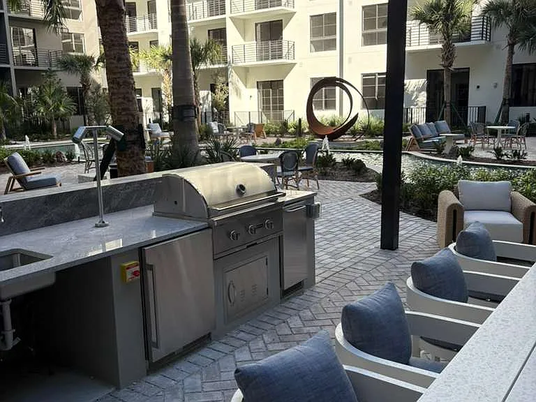 1975 Alamanda Dr #A1 — Photo 30