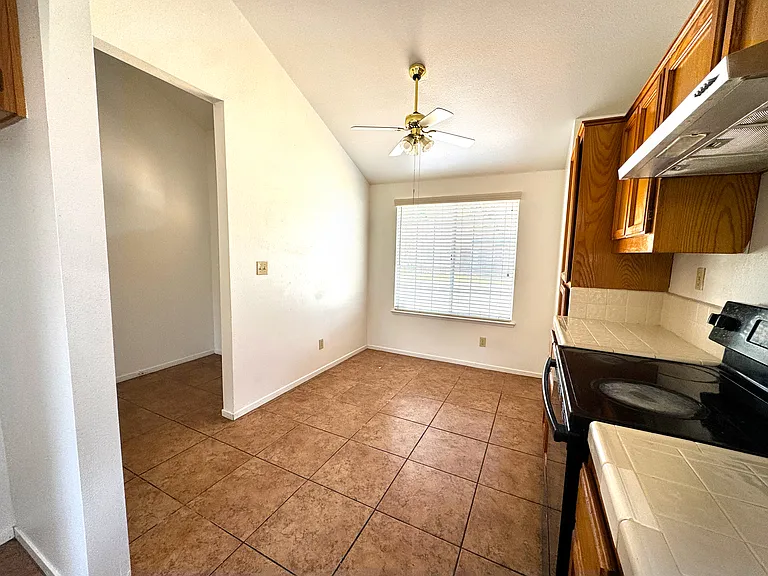 2101 E Pinedale Ave — Photo 3