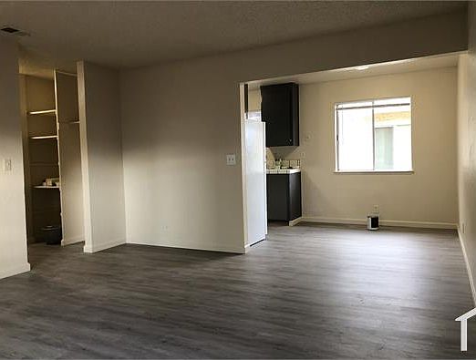 4th image of 1427 Kingman Ave #3