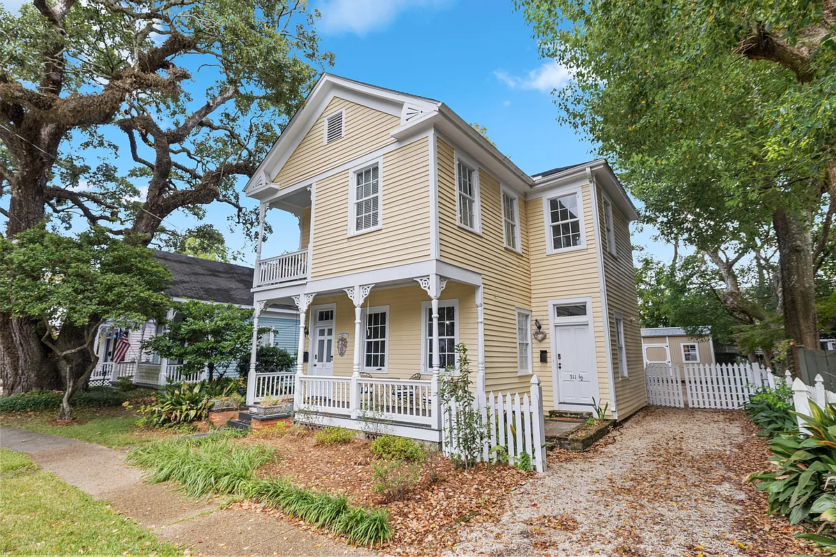 Building Photo - 311 Chatham St #1