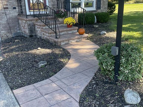 2nd image of 84 Palestine Rd