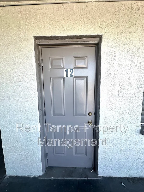 2 bed, 1.0 bath, 700 sqft, $1,450 — Photo 1