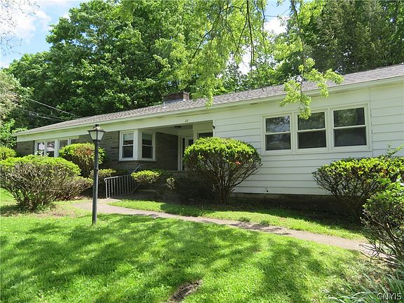 2nd image of 22 Forest Rd