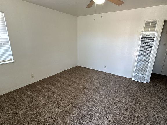 2nd image of 425-31 N Encina St #301