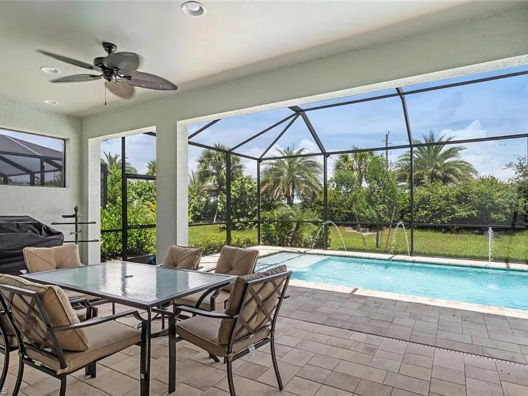 14586 Tropical Dr — Photo 19
