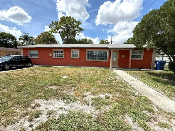 3860 NW 208th St, Miami Gardens, FL 33055