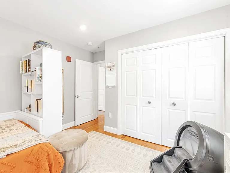 28 Baltimore St #5 — Photo 15