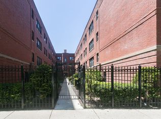 5744 N Winthrop Ave #601, Chicago, IL 60660
