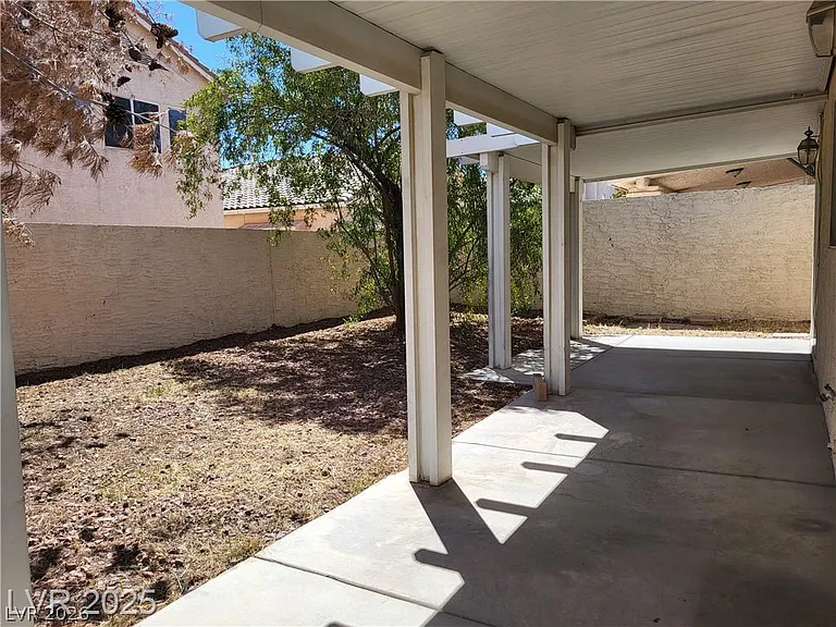 7951 Sky Birch Ct — Photo 15