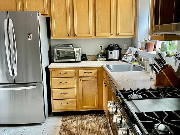 4th image of 7251 Dartmouth Ave #2F