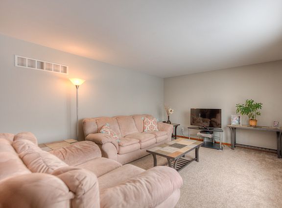 5th image of 8630 W 125th Pl