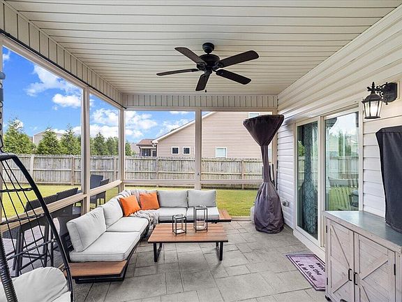 5th image of 1205 Windrose Dr