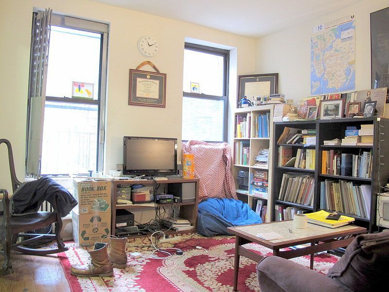 1st image of 570 Amsterdam Ave APT 2R