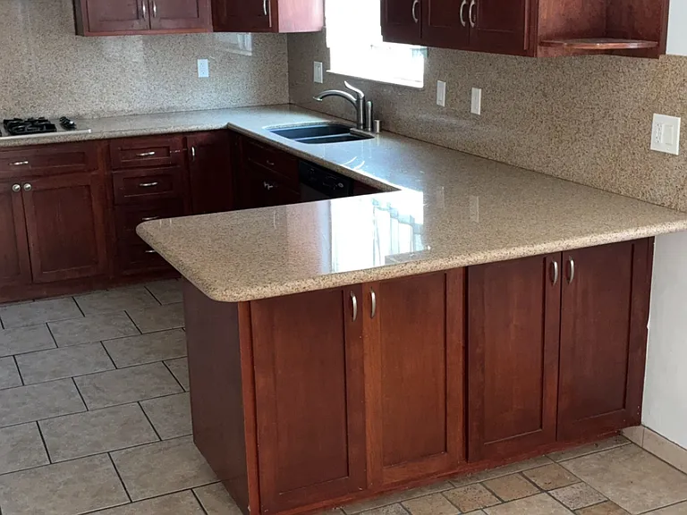 841 Lucile Ave — Photo 8