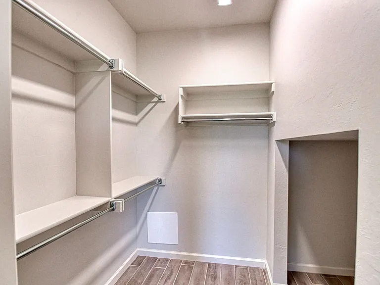 8101 Solare Pl — Photo 19