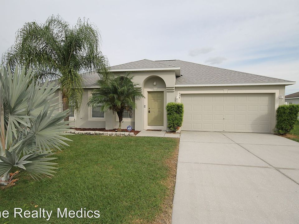 1st image of 934 Deming Dr