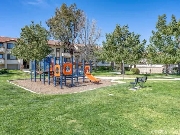 27919 Sarabande Ln Unit 422, Santa Clarita, CA 91387