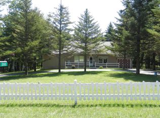 200 Ash Dr, Long Pond, PA