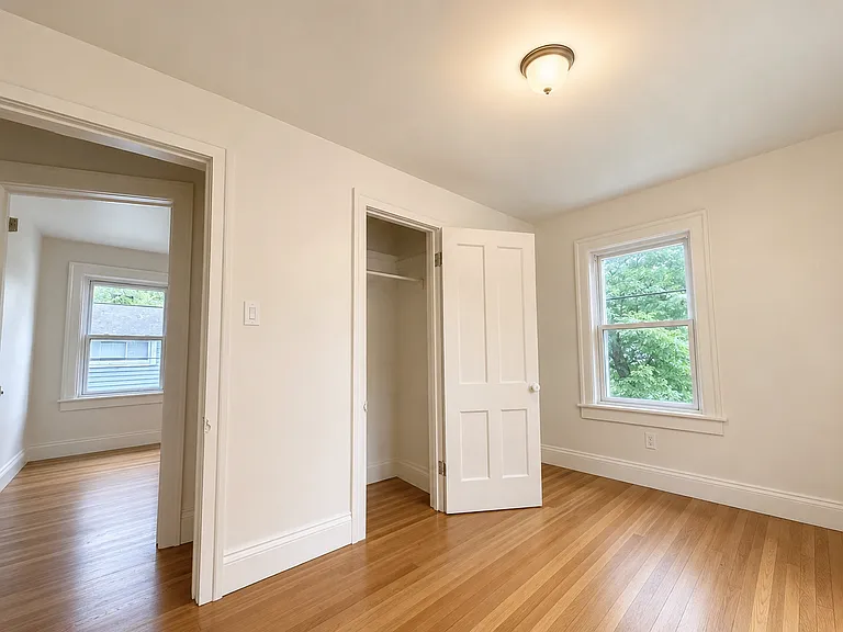 329 Bird Ave #4 — Photo 7