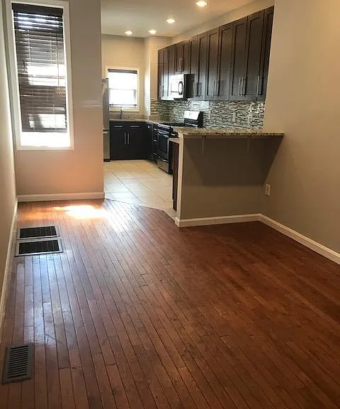 1626 S Charles St — Photo 3