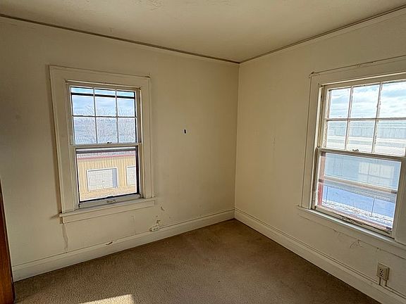 5th image of 411 28th Ave SW #6