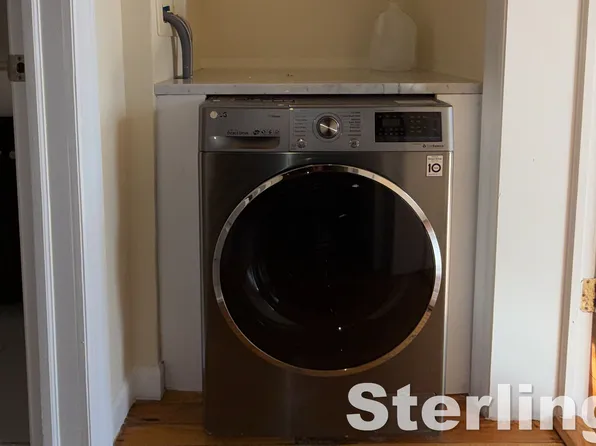 219 Brightwater Court image 8 of 9