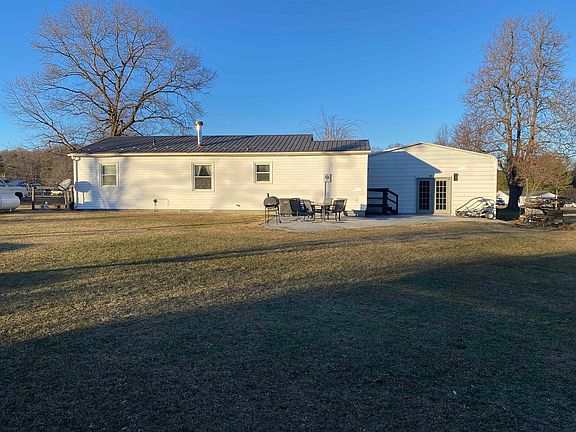 4th image of 102 Crawford Dr