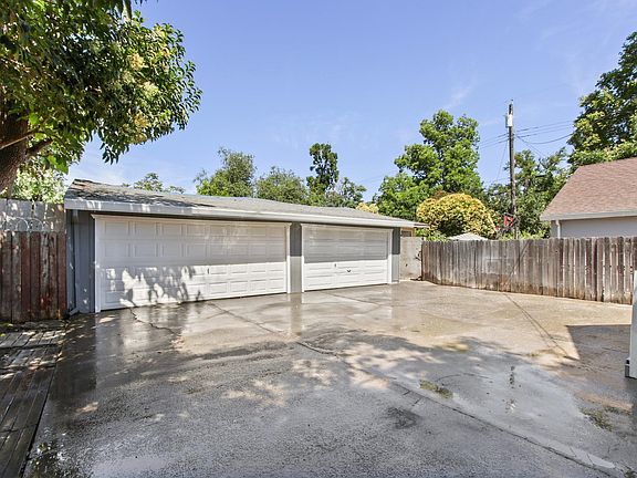 2nd image of 3312 38th St