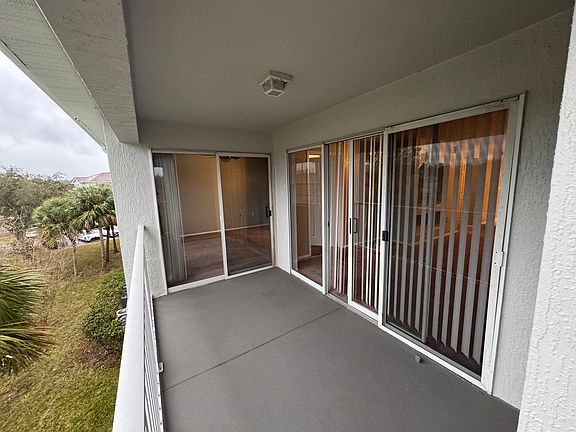 4th image of 13838 Fairway Island Dr APT 1432