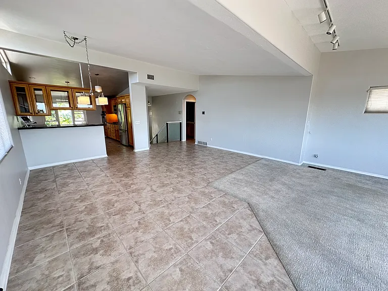 3539 Mount Laurence Dr — Photo 9